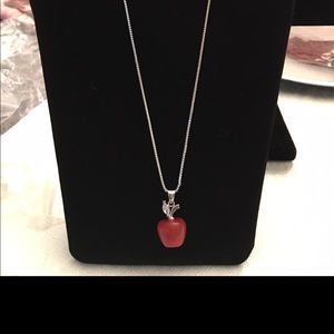 Women’s necklaces